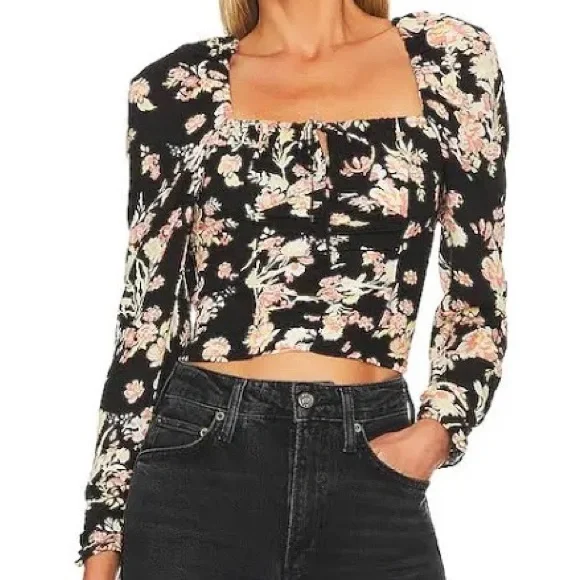 NWT Free People Hilary Floral Printed Keyhole Top in Black combo | Medium - Picture 1 of 4
